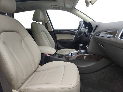 2017 Audi Q5 2.0T quattro Premium Plus