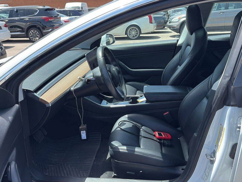 2019 Tesla Model 3 Mid Range