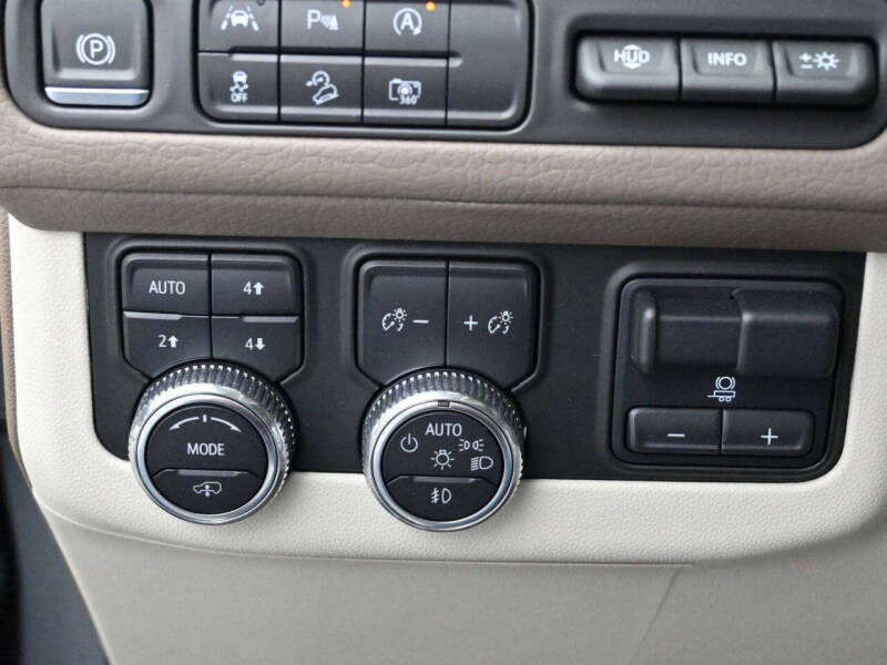 2024 GMC Yukon XL Denali