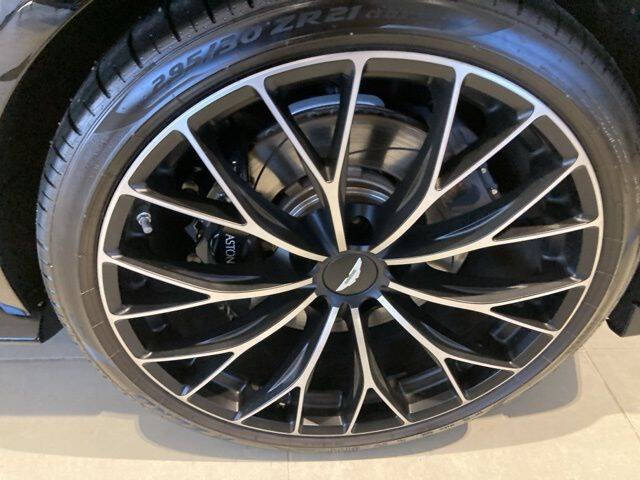 2023 Aston Martin Vantage