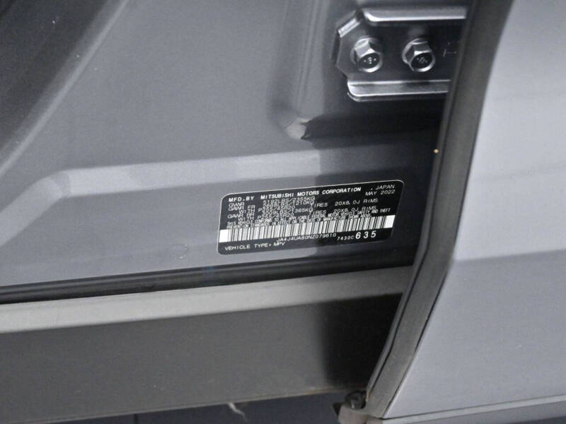 2022 Mitsubishi Outlander SE