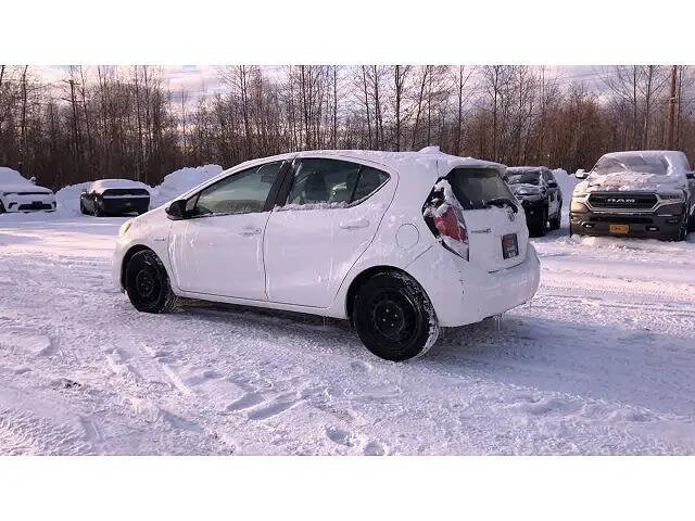 2016 Toyota Prius c Two