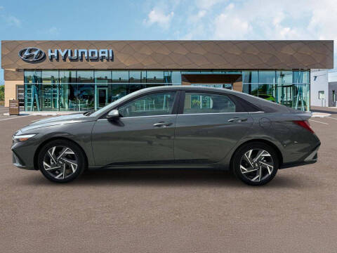 2025 Hyundai Elantra Hybrid Limited