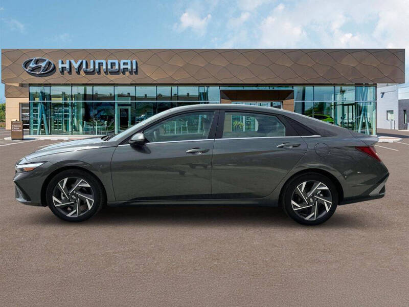 2025 Hyundai Elantra Hybrid Limited
