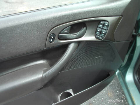 2005 Ford Focus ZX5 SE