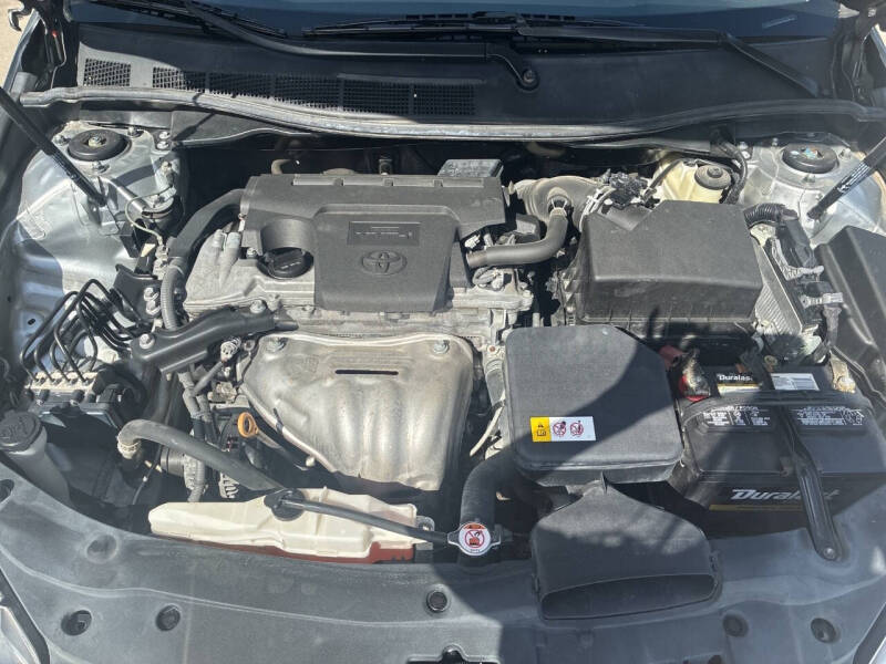 2017 Toyota Camry SE