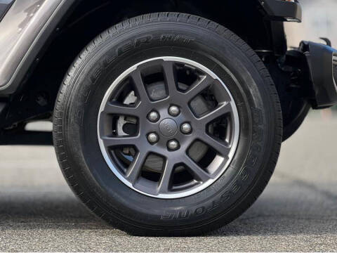 2022 Jeep Gladiator Overland