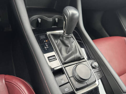 2023 Mazda Mazda3 Hatchback 2.5 S Carbon Edition