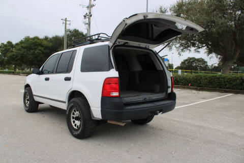2004 Ford Explorer XLS