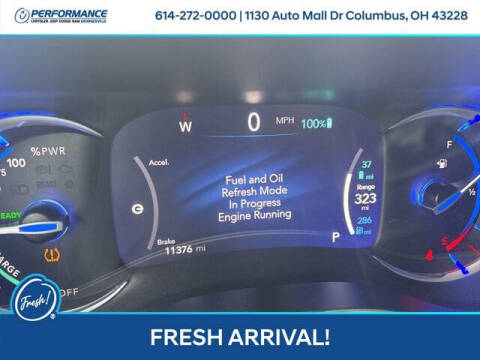 2025 Chrysler Pacifica Plug-In Hybrid Select