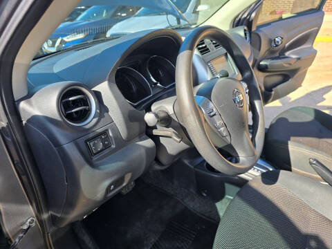 2019 Nissan Versa SV