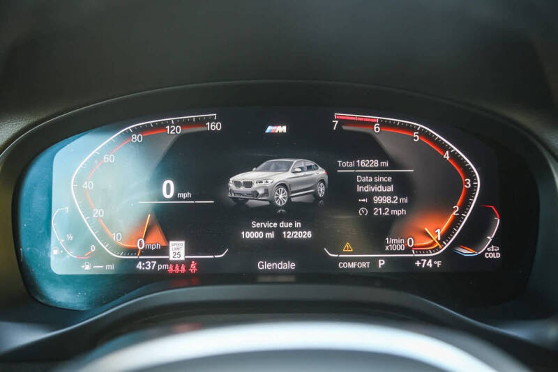 2023 BMW X4 xDrive30i