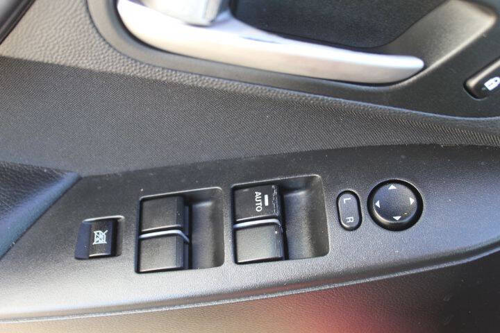 2013 Mazda MAZDA3 i Touring