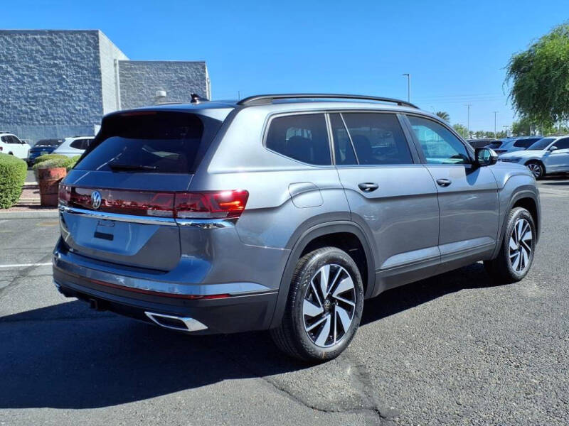 2025 Volkswagen Atlas SE