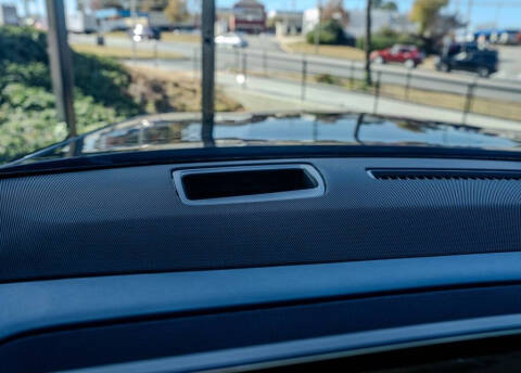 2025 Cadillac Escalade IQ Luxury 2