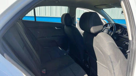 2023 Kia Rio 5-Door S