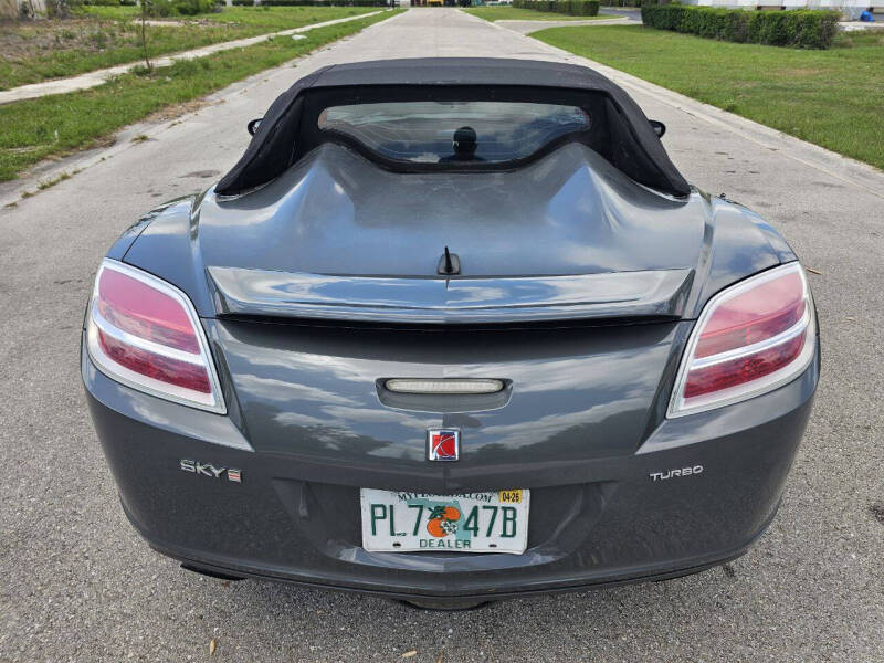 2008 Saturn SKY Red Line