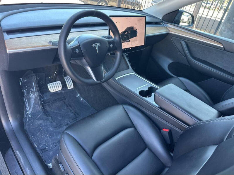 2023 Tesla Model Y Performance