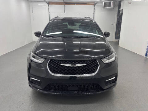 2022 Chrysler Pacifica Touring