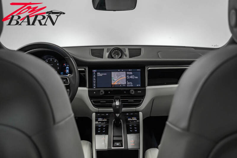 2022 Porsche Macan S