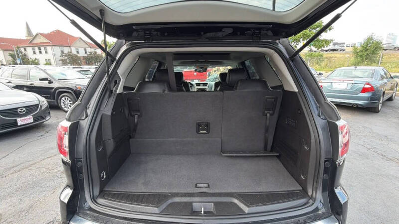 2016 GMC Acadia Denali