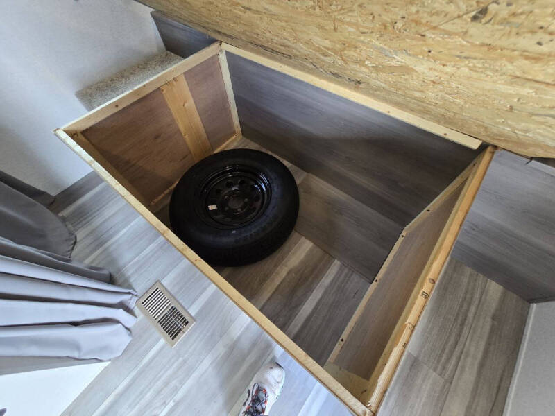 2024 KEYSTONE HIDEOUT 200 RL