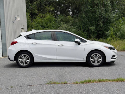 2017 Chevrolet Cruze LT Auto