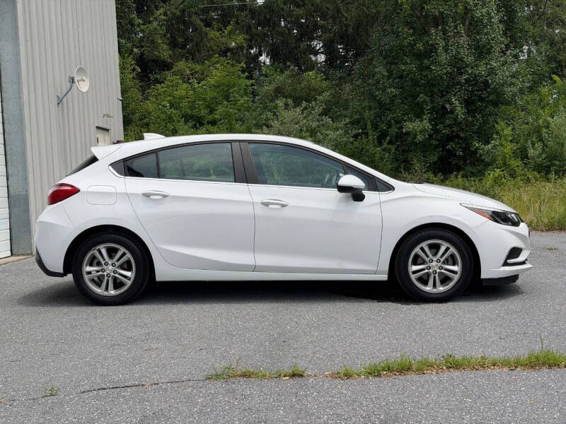 2017 Chevrolet Cruze LT Auto