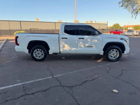 2022 Toyota Tundra SR5