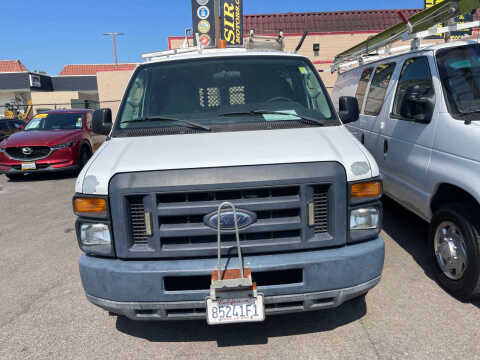 2014 Ford E-Series E-150