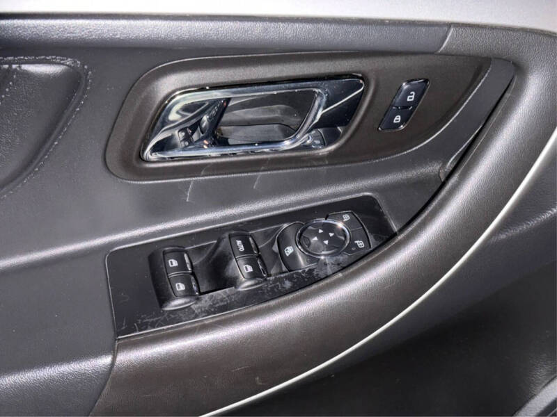 2017 Ford Taurus SEL