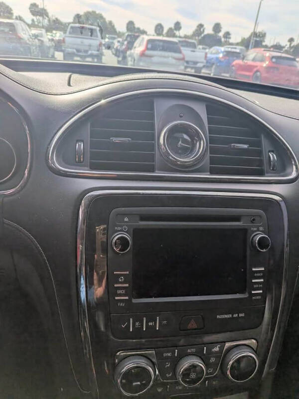 2017 Buick Enclave Leather