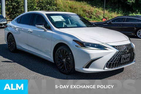 2024 Lexus ES 300h Luxury