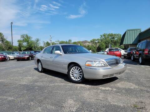 2003 Lincoln Town Car for sale at Great Lakes AutoSports in Villa Park IL