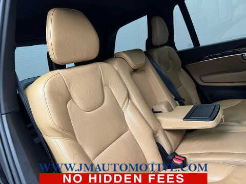 2017 Volvo XC90 T6 Momentum