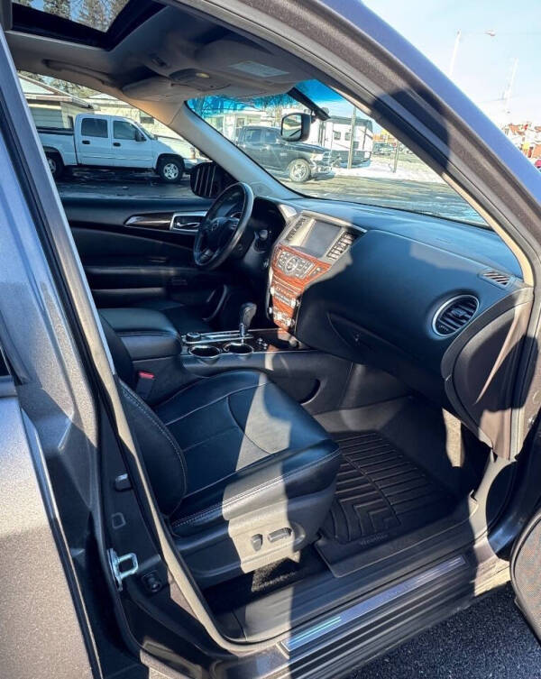 2015 Nissan Pathfinder Platinum