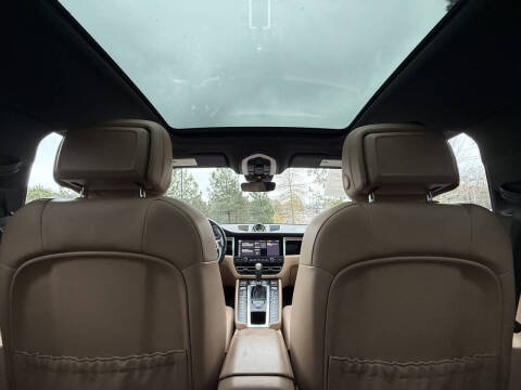 2021 Porsche Macan S