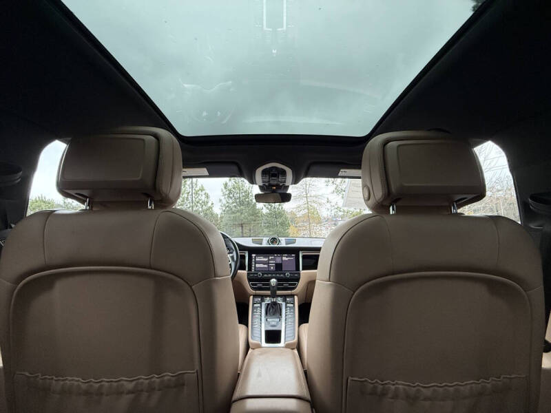 2021 Porsche Macan S