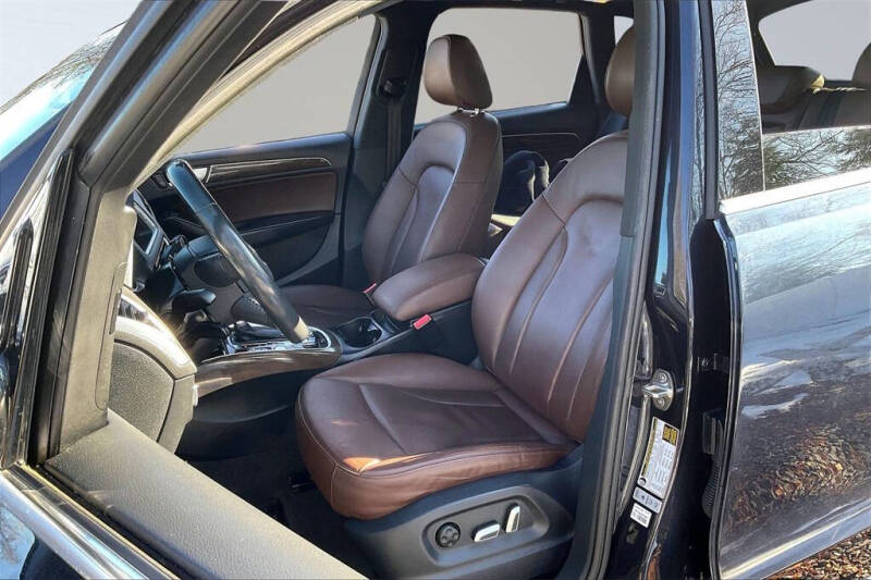 2017 Audi Q5 2.0T quattro Premium Plus