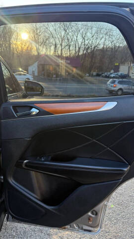 2017 Lincoln MKC Reserve