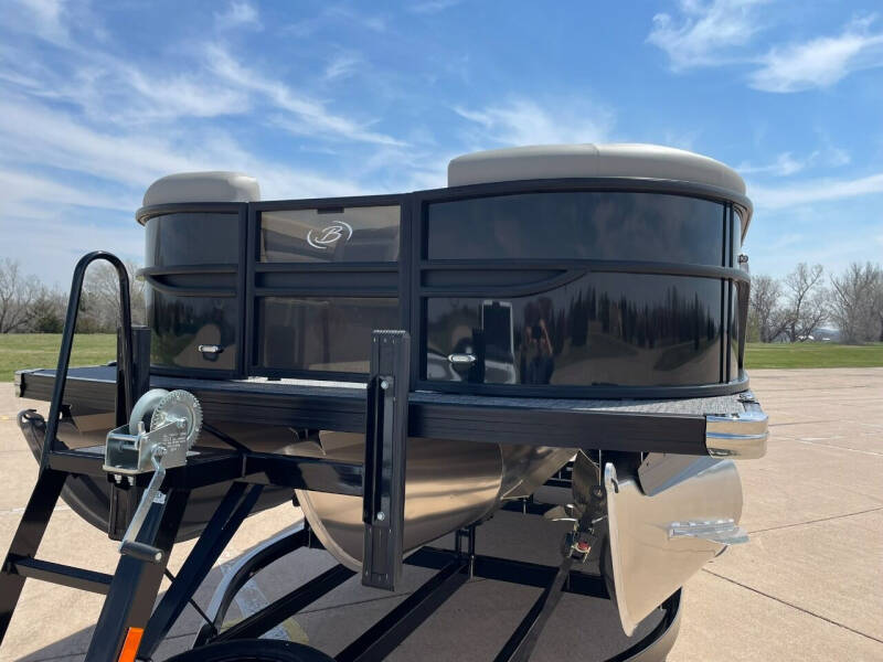 2024 Barletta Cabrio 22UC