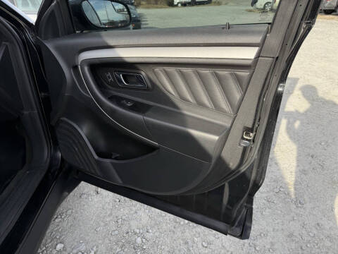 2013 Ford Taurus SEL