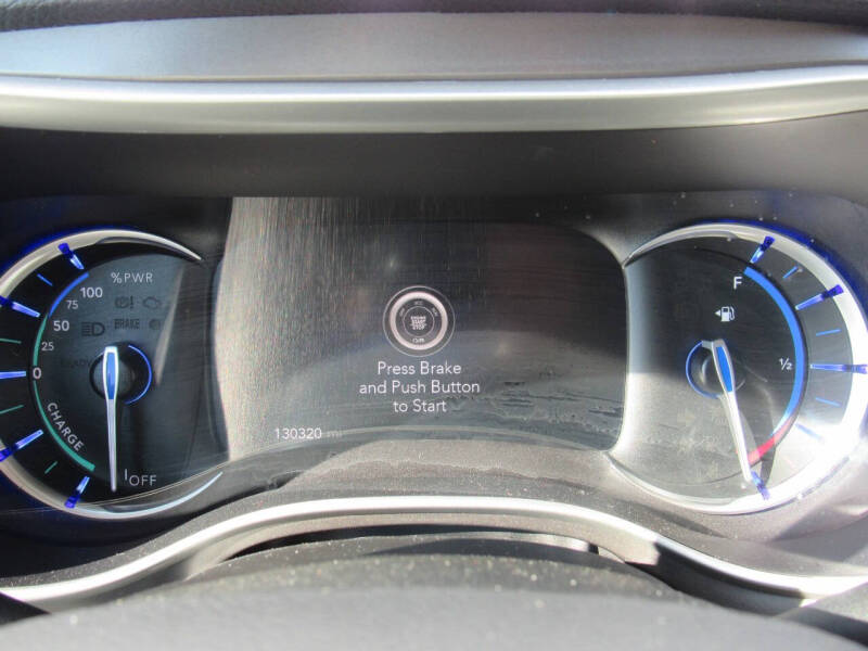 2022 Chrysler Pacifica Hybrid Touring L