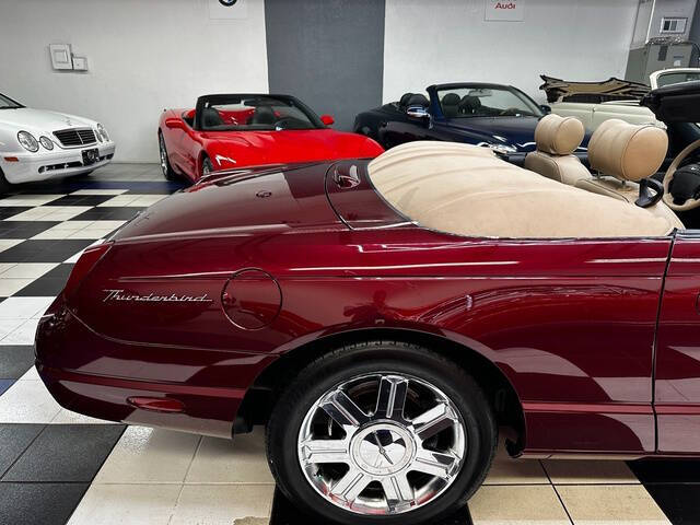 2004 Ford Thunderbird Deluxe