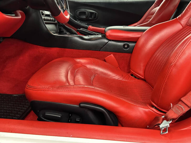2004 Chevrolet Corvette