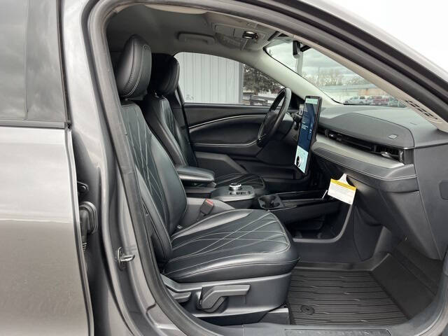 2021 Ford Mustang Mach-E Select