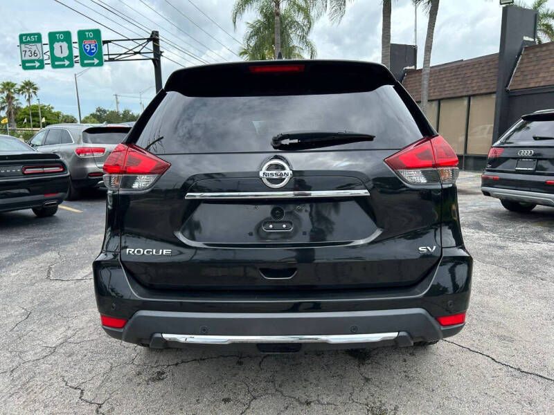 2019 Nissan Rogue SV