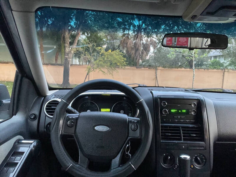 2008 Ford Explorer XLT