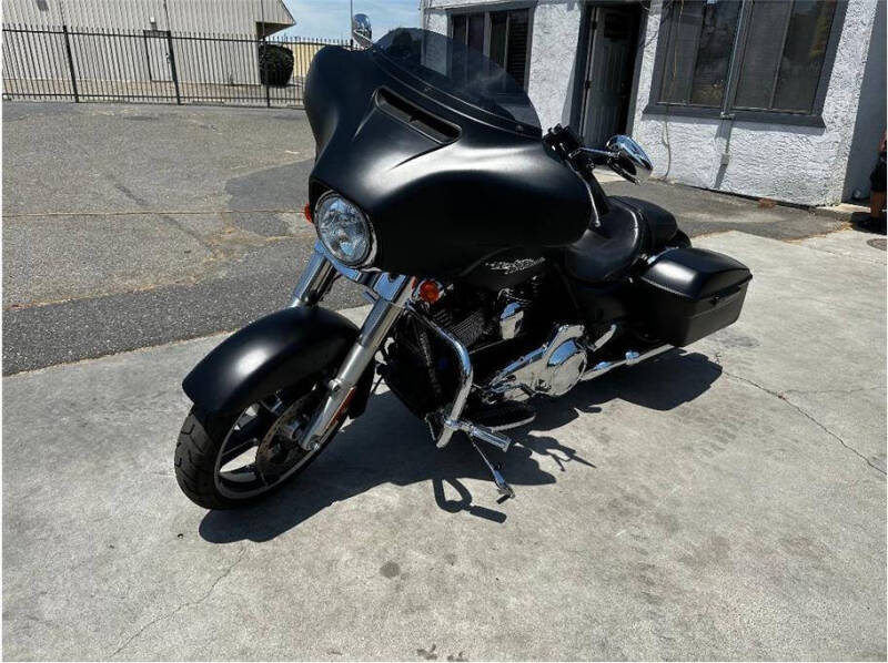 2016 Harley-Davidson FLHX / Street Glide