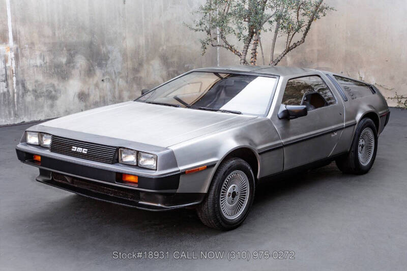 1981 DeLorean DMC-12